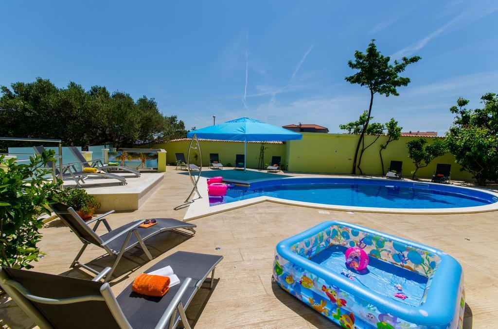 Apartments Petra Trogir Exterior photo