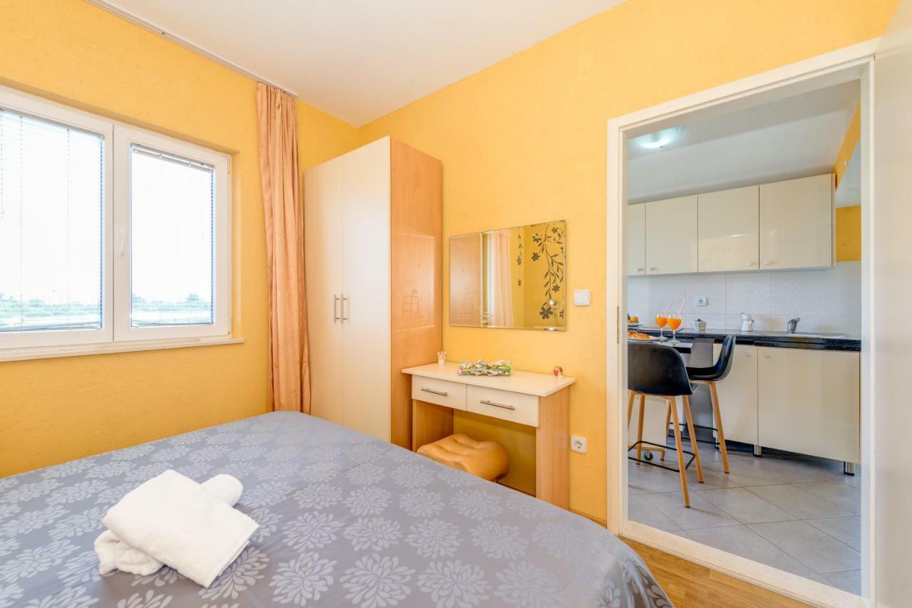 Apartments Petra Trogir Exterior photo